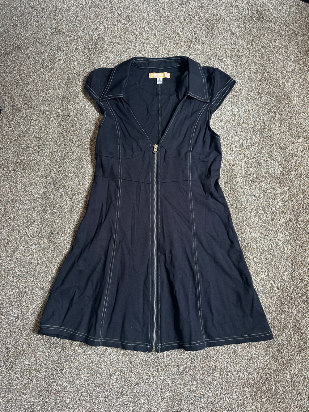 Black Zip-Front Dress with Contrast Stitching